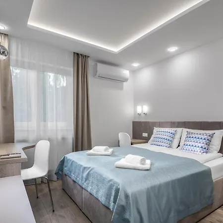 فندق مبيت وإفطار Hevizi Topark Panzio Iii. *