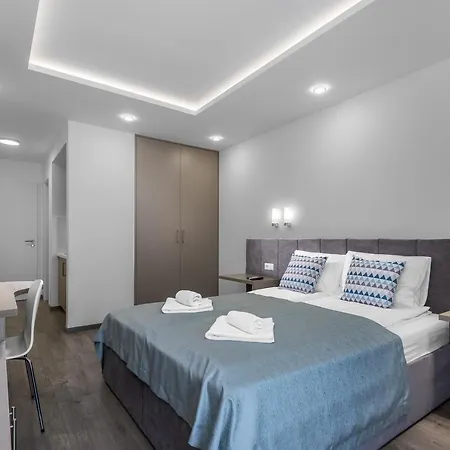 Hevizi Topark Iii Maganszallashely Bed & Breakfast *